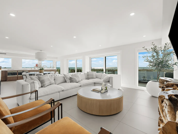 Luxurious Gulf Front Anna Maria Island Vacation Estate