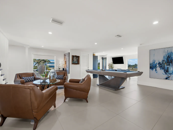 Luxurious Gulf Front Anna Maria Island Vacation Estate