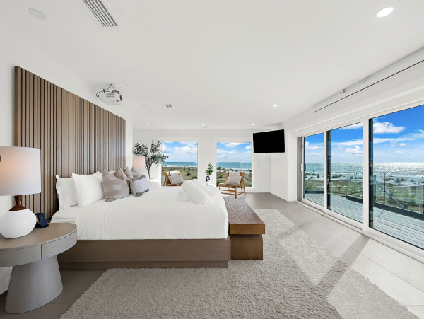 Luxurious Gulf Front Anna Maria Island Vacation Estate