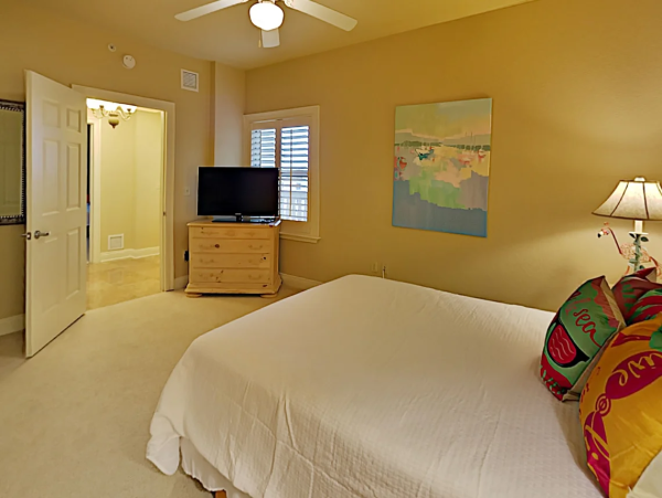 Your Dream Destin Getaway with Wonderful Views Awaits