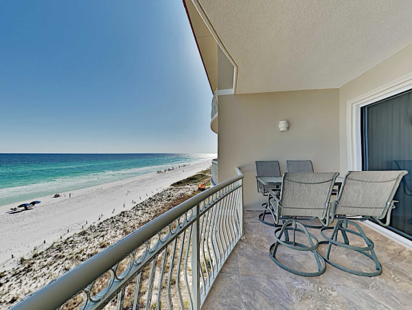 Your Dream Destin Getaway with Wonderful Views Awaits