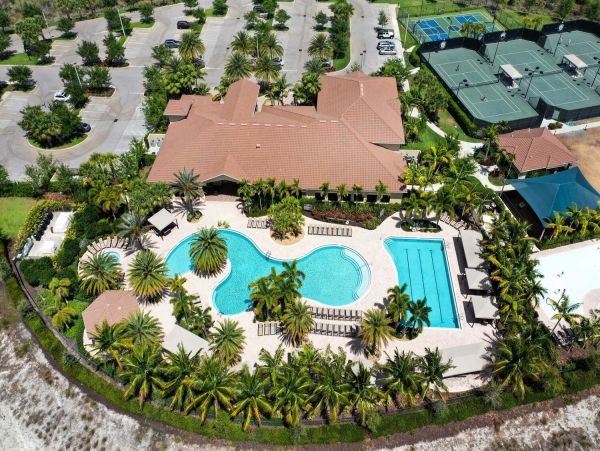 Naples Vacation Home Five Bedroom