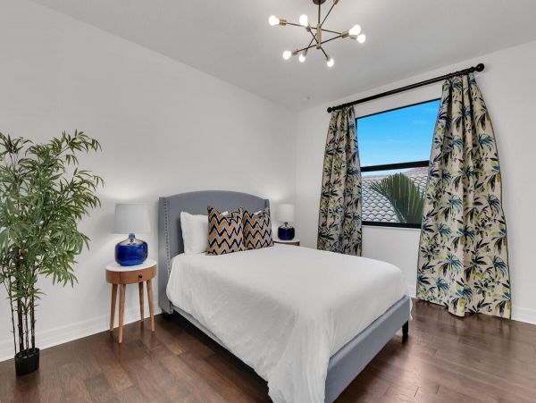 Naples Vacation Home Five Bedroom