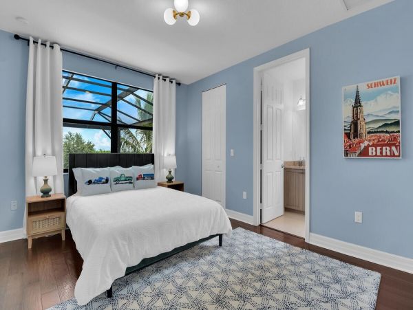 Naples Vacation Home Five Bedroom