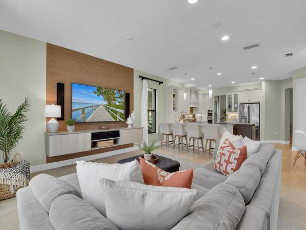 Naples Vacation Home Five Bedroom