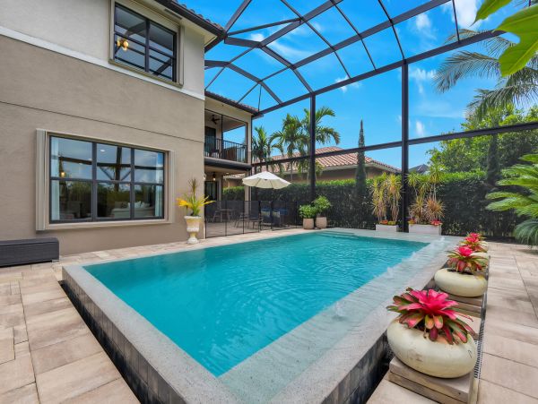 Naples Vacation Home Five Bedroom