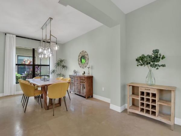Naples Vacation Home Five Bedroom
