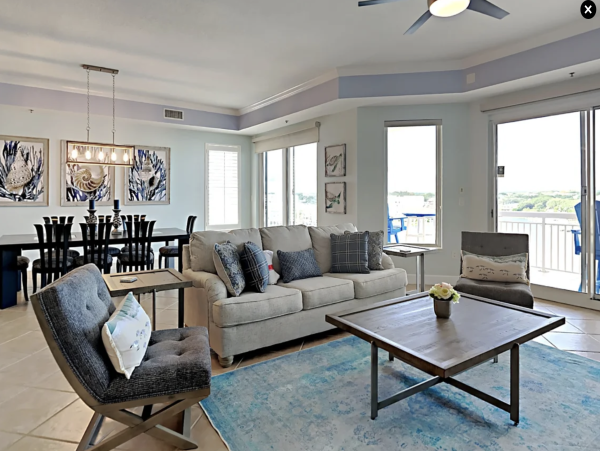 Waterfront Views Destin Pool Condo Stroll to Beach