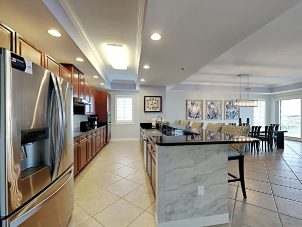 Waterfront Views Destin Pool Condo Stroll to Beach
