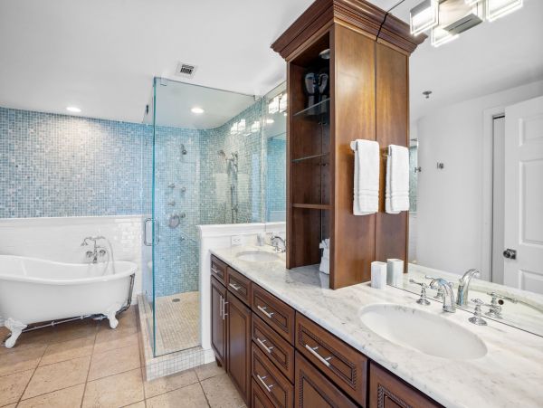 Destin Three Bedroom Oceanfront Vacation Condo