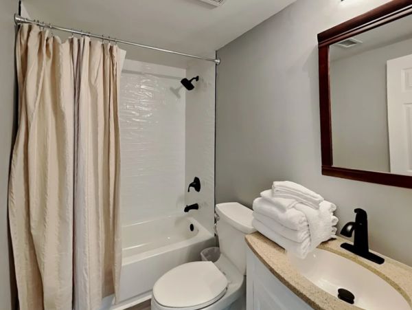 Destin, Florida Luxury Beachfront Condo - Gulf Front 3-Bedroom Vacation Rental