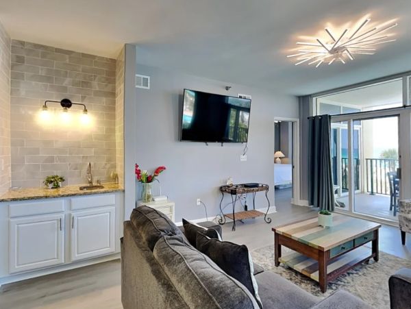 Destin, Florida Luxury Beachfront Condo - Gulf Front 3-Bedroom Vacation Rental