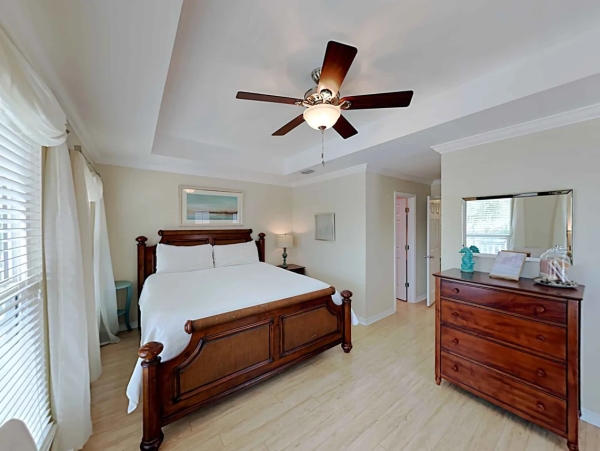 Charming Destin Retreat with Private Pool, Steps from the Gulf