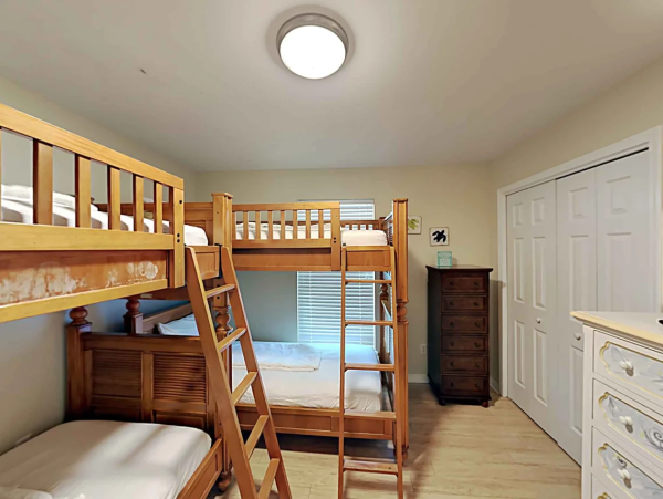 Charming Destin Retreat with Private Pool, Steps from the Gulf