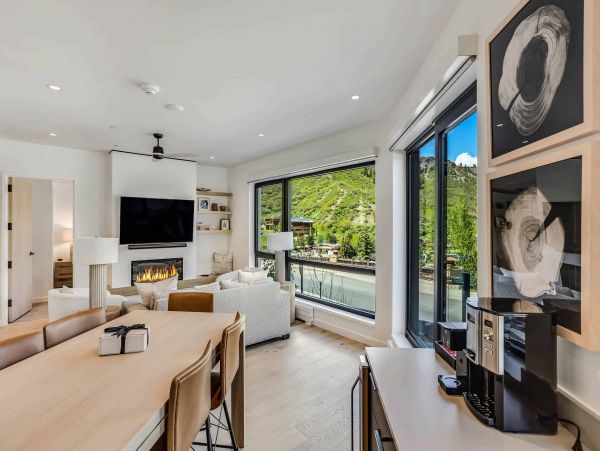 Ski in - Ski out Snowmass Vacation Condo Two Bedroom