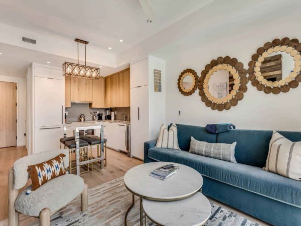 Snowmass Ski-In/Ski-Out Vacation Rental - Luxury Condo with Mountain Views