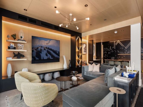 Snowmass Ski-In/Ski-Out Vacation Rental - Luxury Condo with Mountain Views