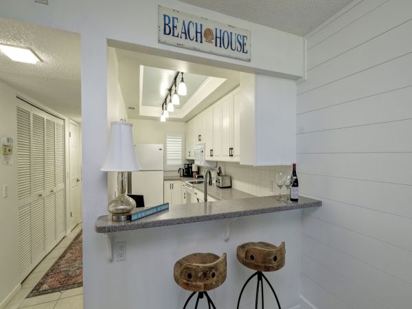 Directly on the Beach 2 Bedroom Vacation Condo
