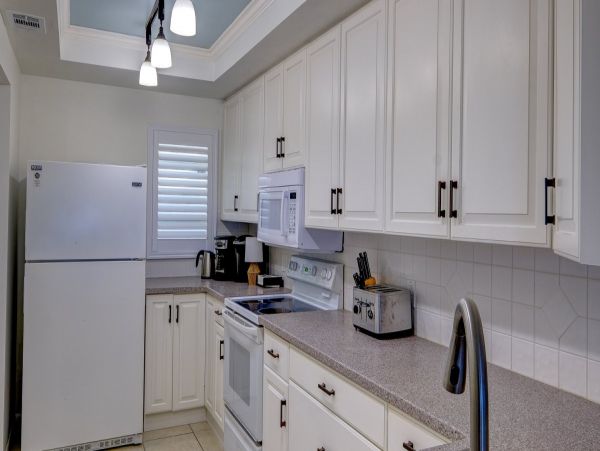 Directly on the Beach 2 Bedroom Vacation Condo