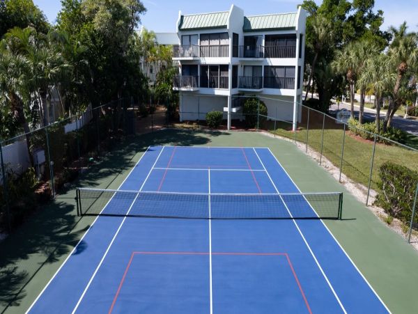 Directly on the Beach 2 Bedroom Vacation Condo