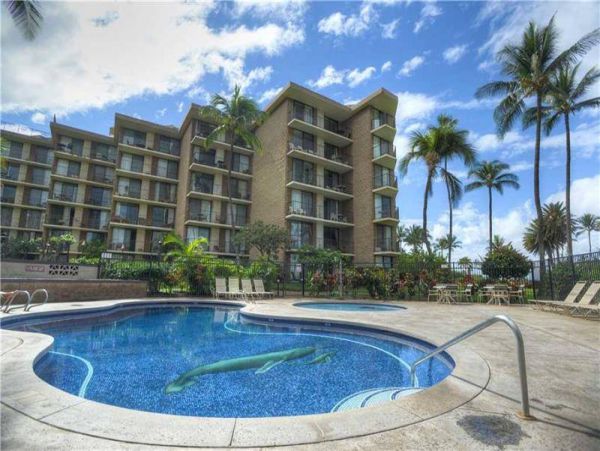 Lovely Vacation Condo with Mountain & Ocean Views