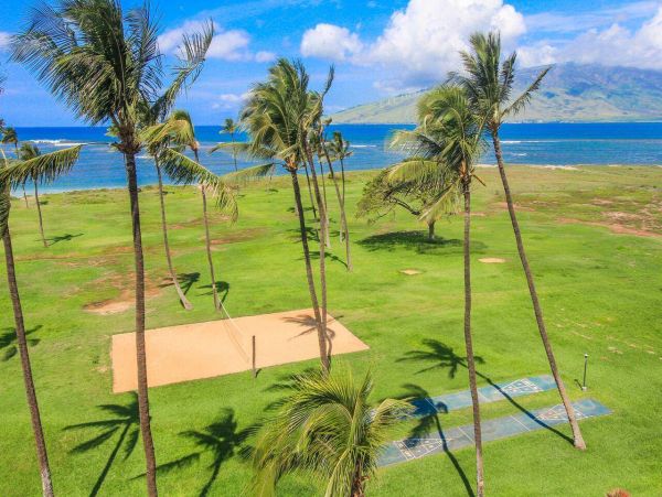 Lovely Vacation Condo with Mountain & Ocean Views