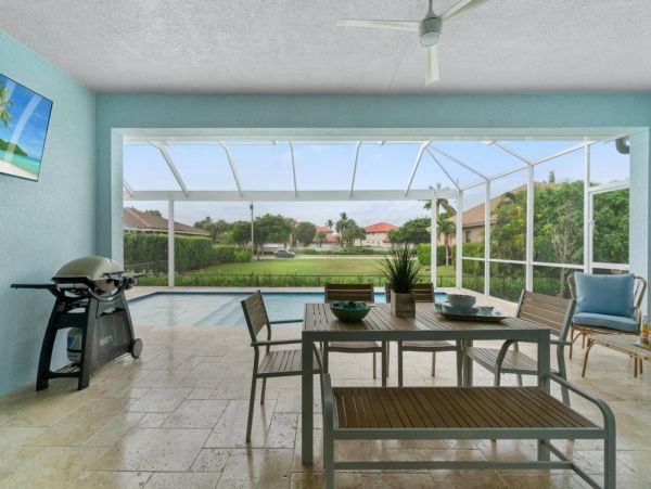 Marco Island Three Bedroom Charming Vacation Rental