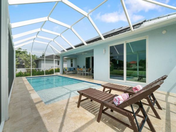 Marco Island Three Bedroom Charming Vacation Rental