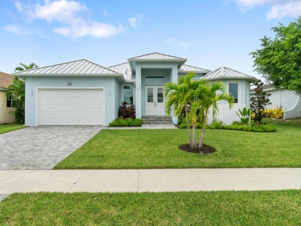 Marco Island Three Bedroom Charming Vacation Rental