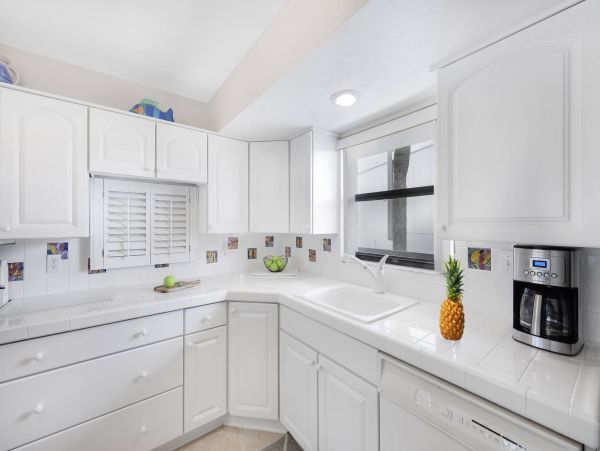 Lovely Condo in Marco Island with Great Amenities