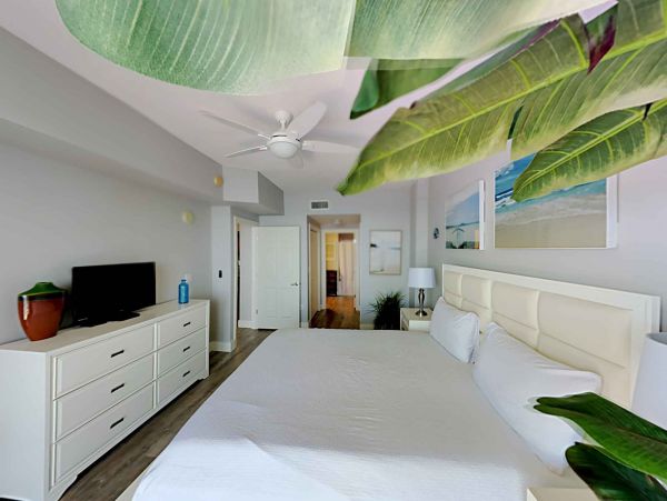 Stunning 16th-Floor Vacation Condo in Panama City Beach