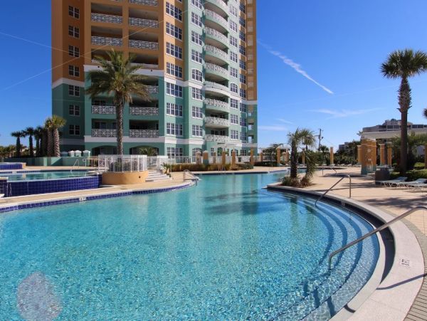 Gulf Front Expansive Five Bedroom Vacation Condo in Panama City Beach