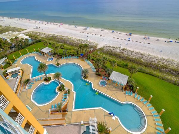 Gulf Front Expansive Five Bedroom Vacation Condo in Panama City Beach