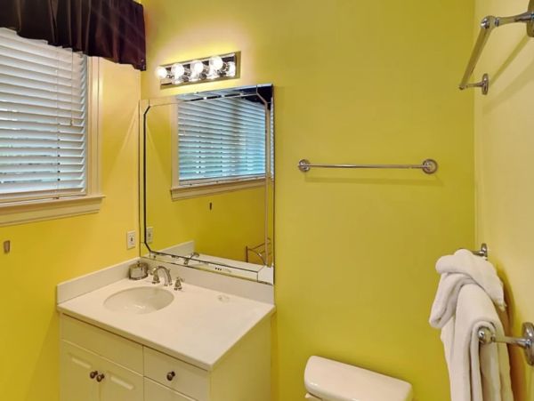 Gulf Front Expansive Five Bedroom Vacation Condo in Panama City Beach
