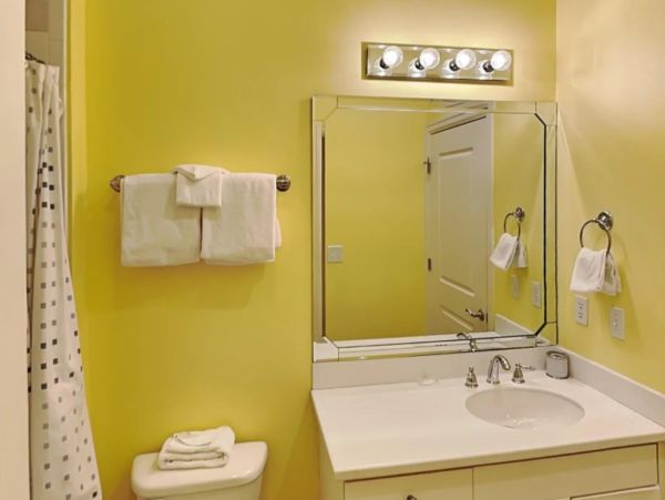 Gulf Front Expansive Five Bedroom Vacation Condo in Panama City Beach