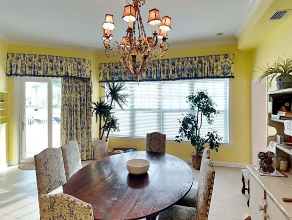 Gulf Front Expansive Five Bedroom Vacation Condo in Panama City Beach