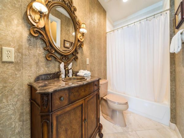Luxurious Gulf Front Vacation Rental in Panama City Beach