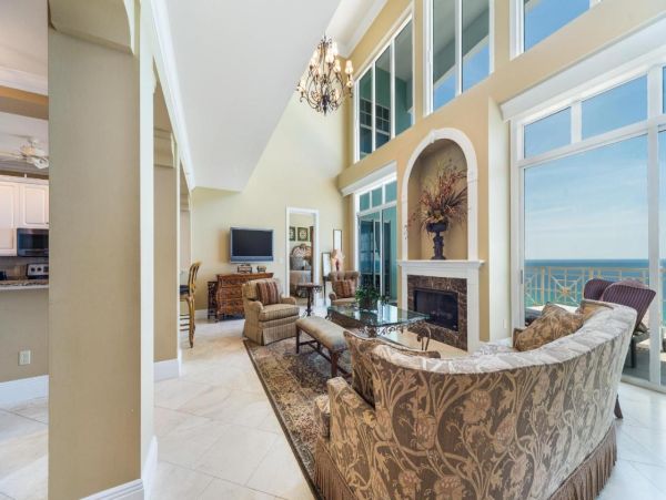 Luxurious Gulf Front Vacation Rental in Panama City Beach