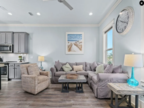 Beautiful 4 Bedroom Retreat in Miramar Beach