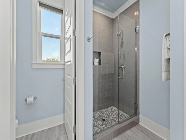 Beautiful 4 Bedroom Retreat in Miramar Beach