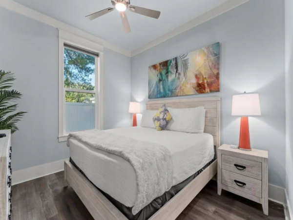 Beautiful 4 Bedroom Retreat in Miramar Beach