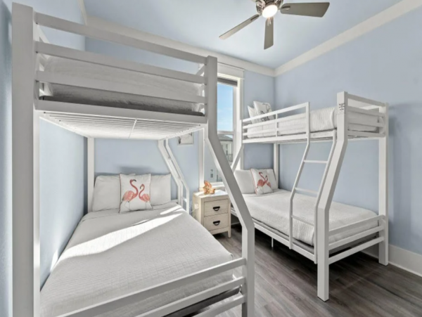 Beautiful 4 Bedroom Retreat in Miramar Beach