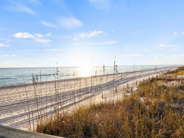 Beautiful 4 Bedroom Retreat in Miramar Beach
