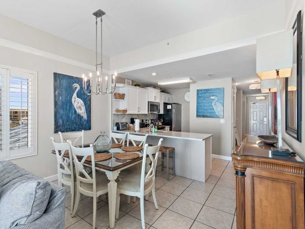 Luxury Gulf-Front Condo in Miramar Beach - Private Beach Access