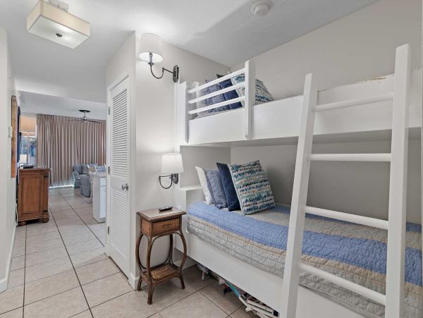 Luxury Gulf-Front Condo in Miramar Beach - Private Beach Access