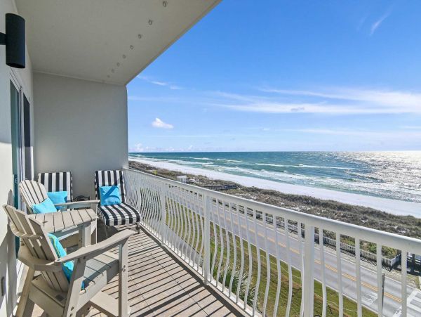 Luxury Gulf-Front Condo in Miramar Beach - Private Beach Access