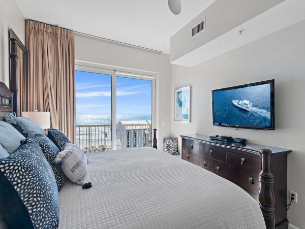 Luxury Gulf-Front Condo in Miramar Beach - Private Beach Access