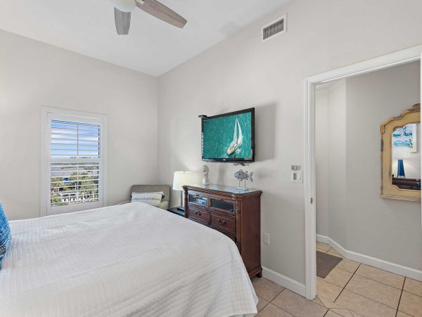 Luxury Gulf-Front Condo in Miramar Beach - Private Beach Access