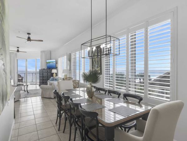 Gulf Front Vacation Condo Sleeps 14 Destin
