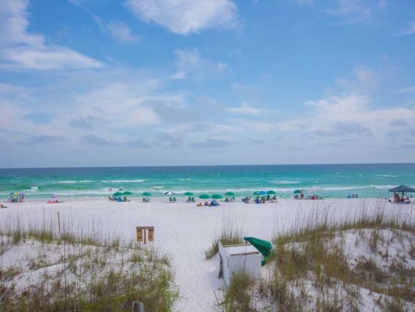Gulf Front Vacation Condo Sleeps 14 Destin